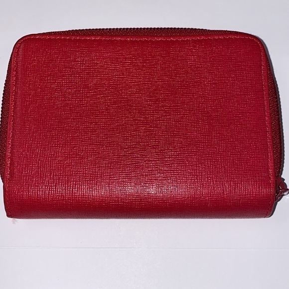 Christian Garets Paris Red Bifold Zip Snap Wallet - Picture 2 of 10